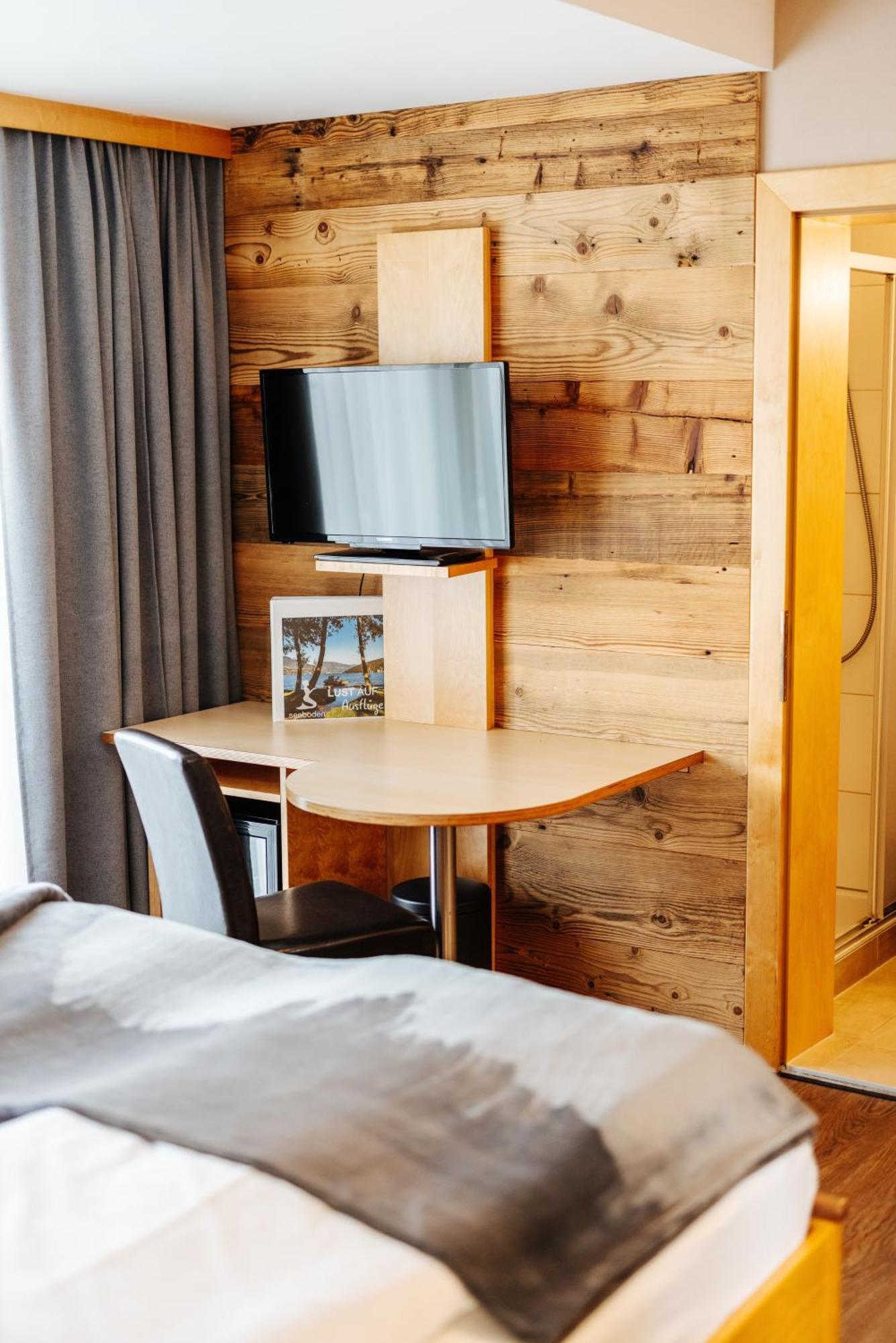 Pension Linder Seeboden Room photo