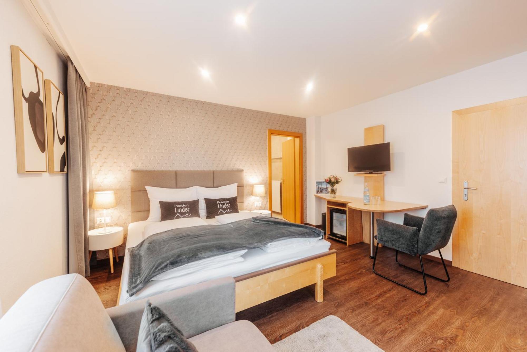 Pension Linder Seeboden Room photo