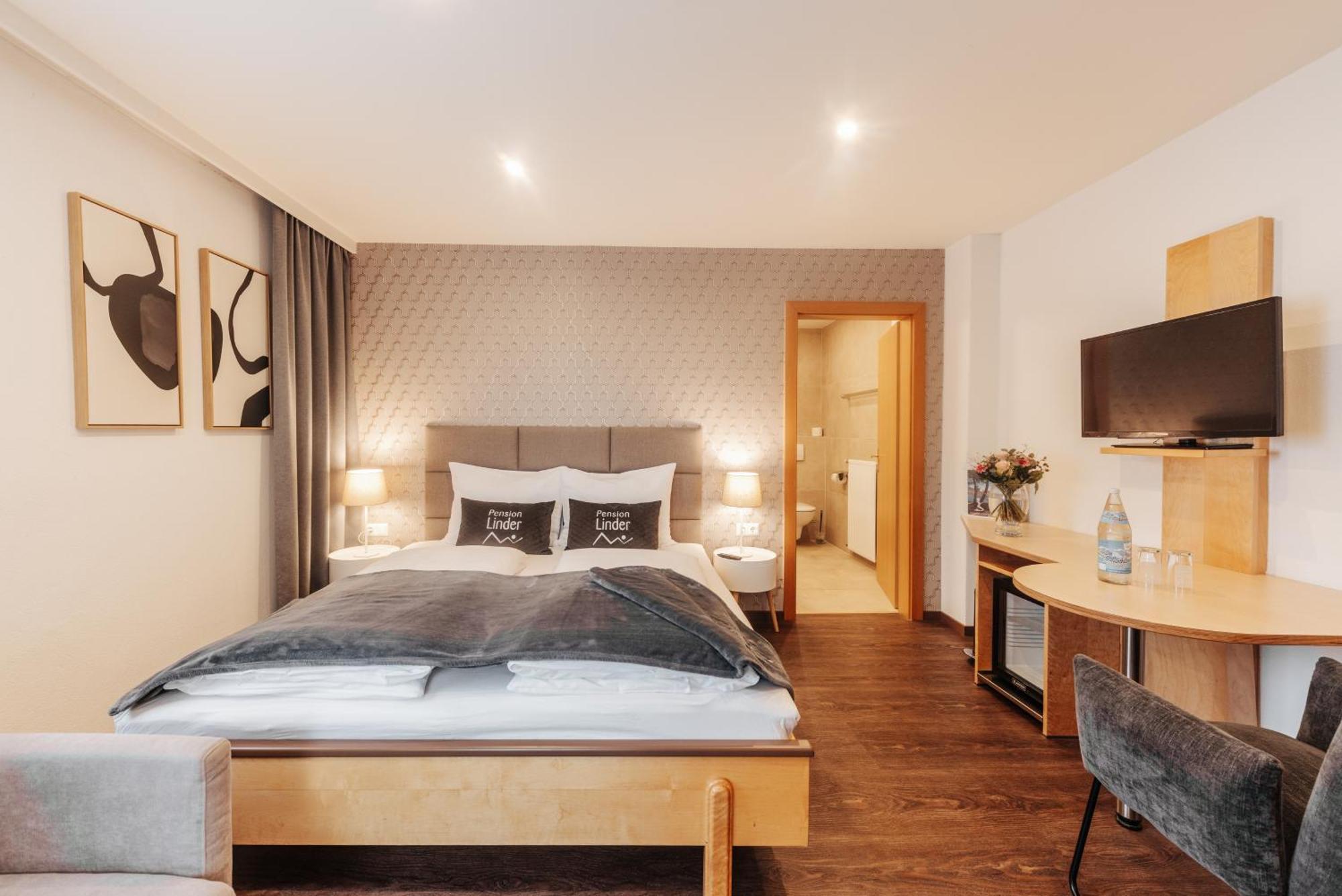 Pension Linder Seeboden Room photo